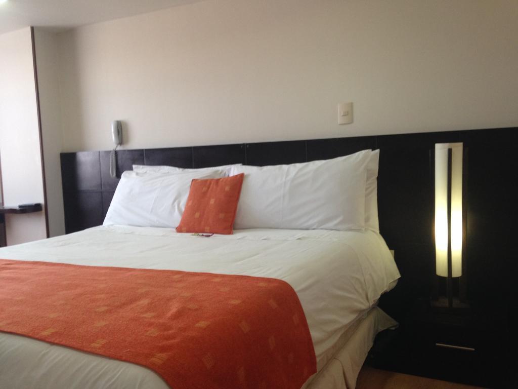 טונחה Hotel Plaza Muisca מראה חיצוני תמונה