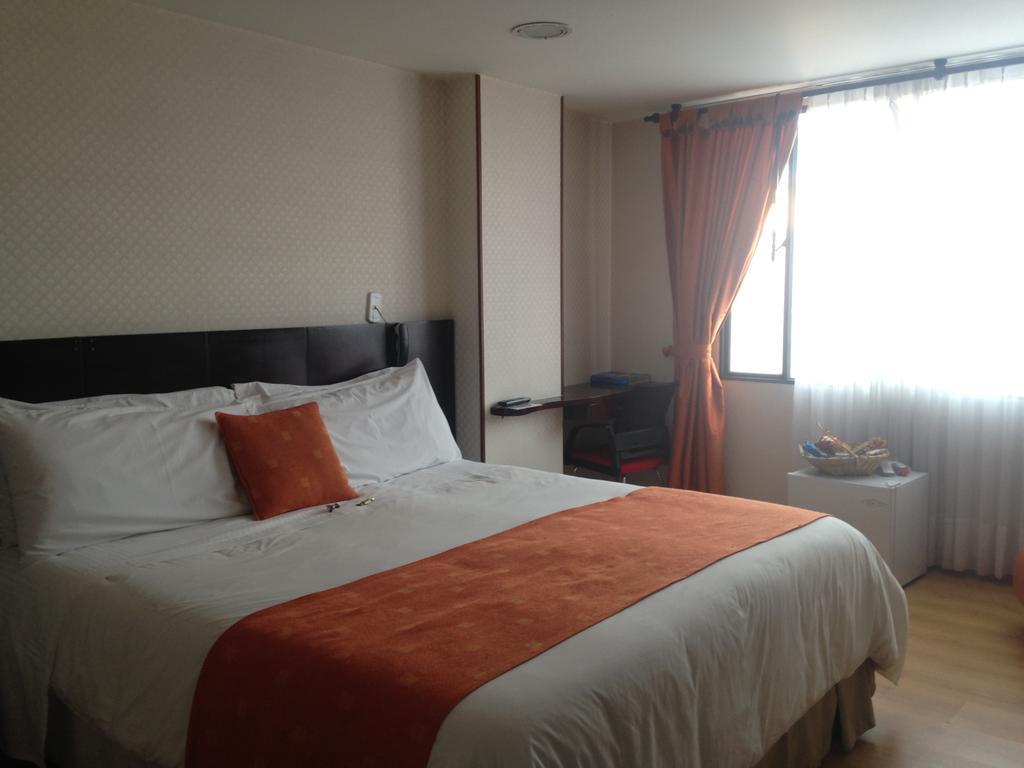 טונחה Hotel Plaza Muisca מראה חיצוני תמונה